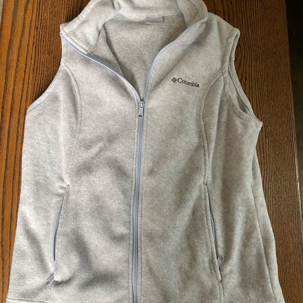 Columbia Heather Gray Fleece Vest
